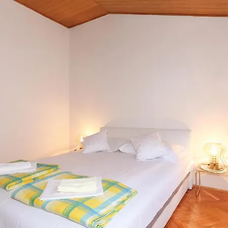 Apartment 2 Bedroom Amazing In Stanici