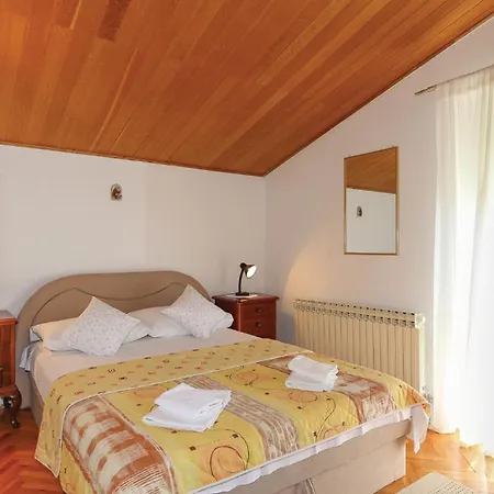 Apartment 2 Bedroom Amazing In Stanici