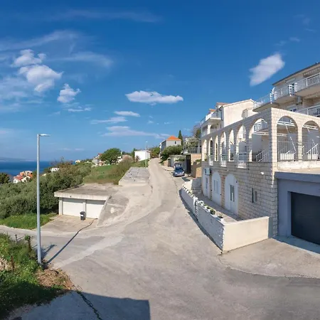 Apartment 2 Bedroom Amazing In Stanici Tice