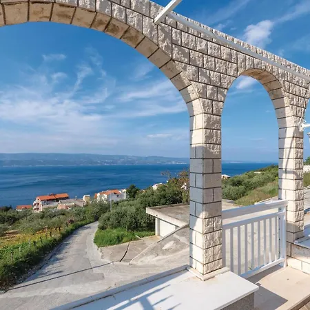 2 Bedroom Amazing In Stanici
