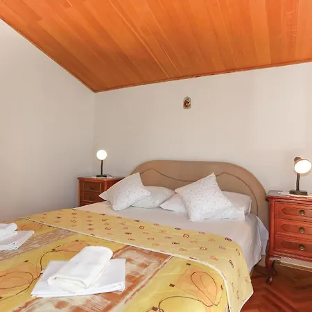 2 Bedroom Amazing In Stanici *