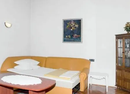 2 Bedroom Amazing In Stanici Apartment