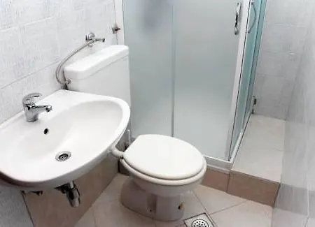 2 Bedroom Amazing In Stanici Apartment *
