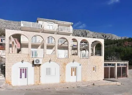 Apartment 2 Bedroom Amazing In Stanici Tice